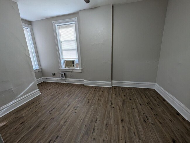 Building Photo - 3324 Illinois Ave