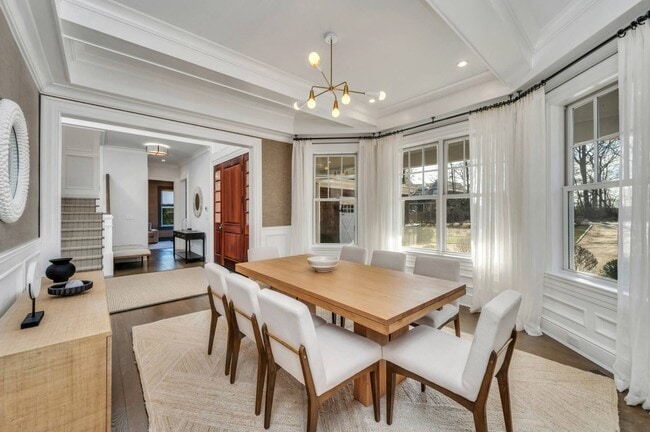 Building Photo - 21 Barn Ln