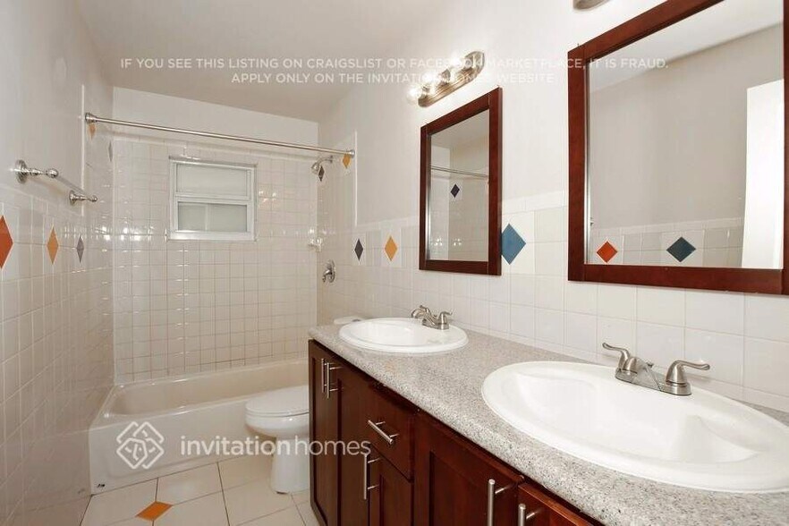 Building Photo - 272 NW 79th Terrace