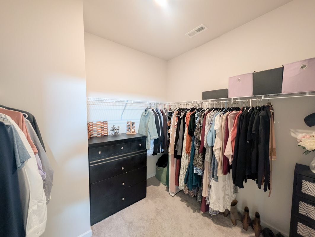 Building Photo - 6017 Gala Ln