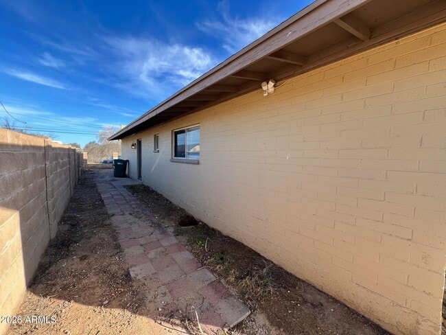 Building Photo - 26216 S Tangelo Ave