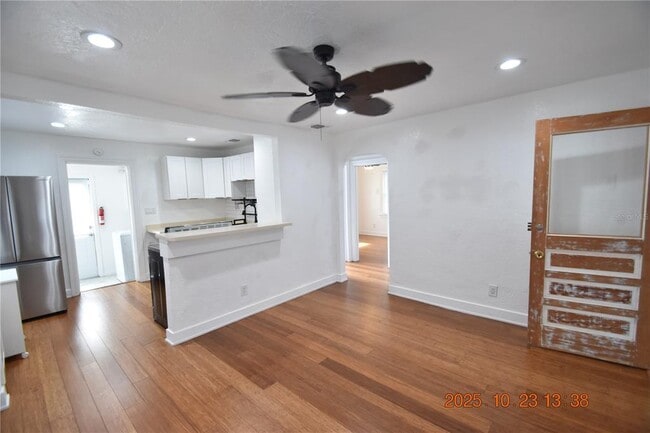 Building Photo - 4520 Burlington Ave N