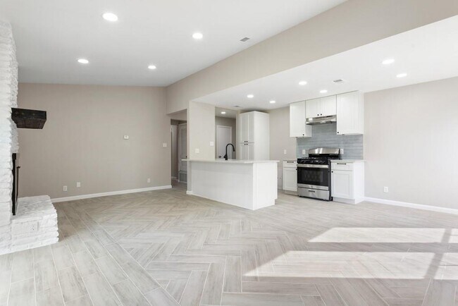 Building Photo - 9604 Crown Ridge Rd