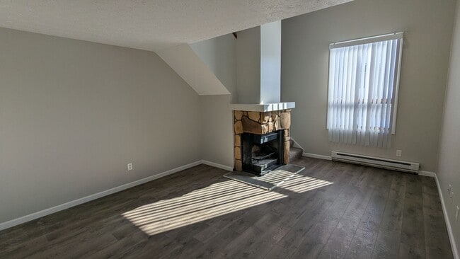 Building Photo - MN Cedar Village (857)