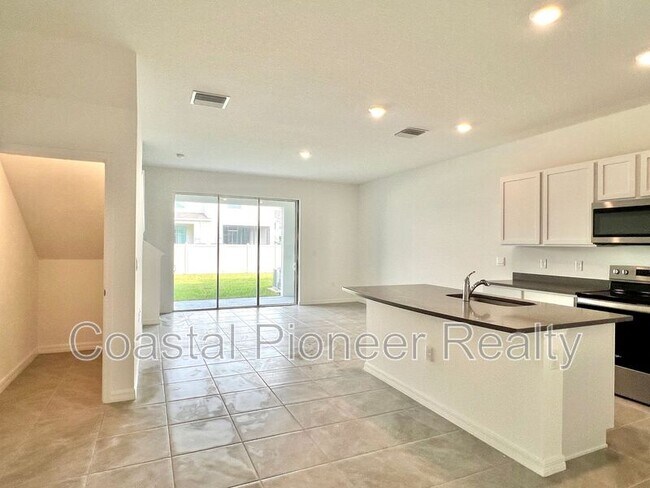 Building Photo - 3514 White Dandelion Ct