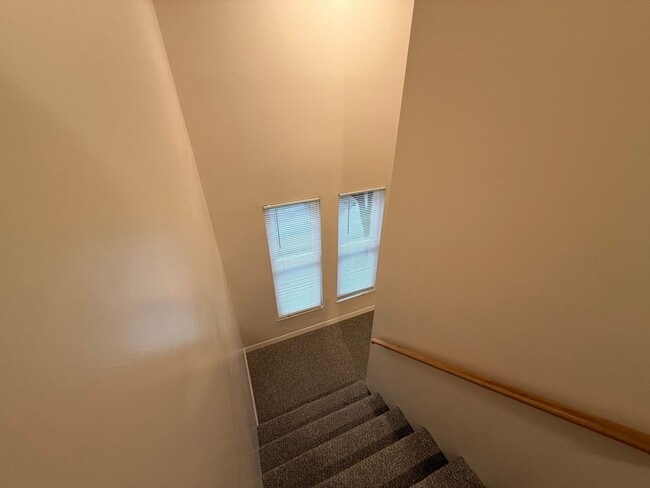 Building Photo - 2023 Belle Terra Rd