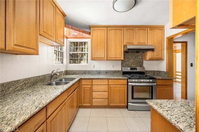 Building Photo - 3424 Rockhold Ave