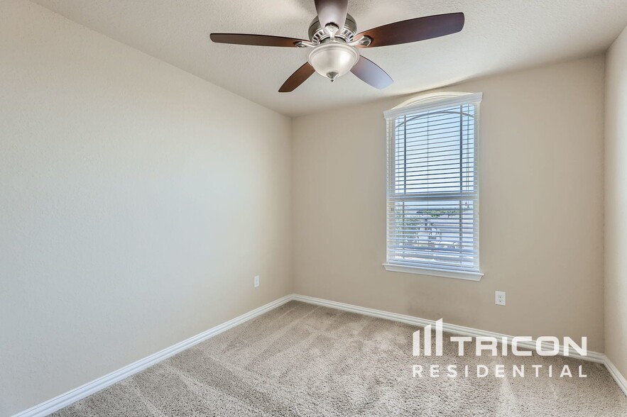Building Photo - 9731 Marbach Crest
