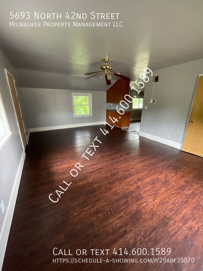 Building Photo - Affordable Upstairs 3 bedroom