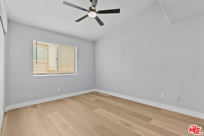 Building Photo - 18812 Vista Del Canon