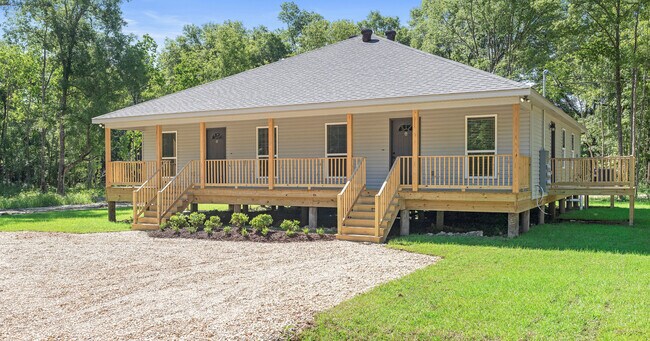 Building Photo - 41310 Brown Rd