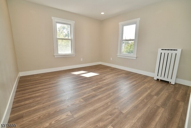 Building Photo - 26 Tappan Ave