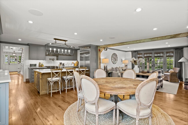 Building Photo - 141 W Norwalk Rd