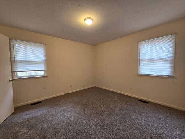 Building Photo - 7514 Telfair Dr