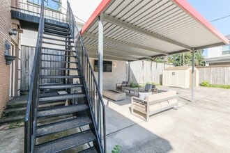 Building Photo - 1716 Richmond Ave.