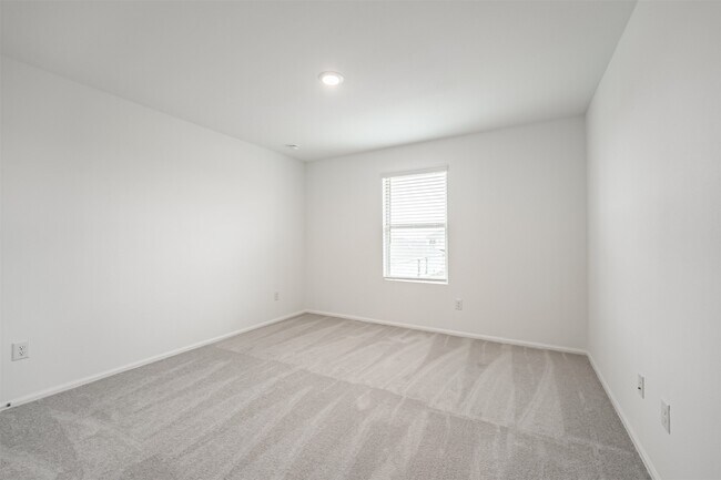 Building Photo - 9123 Estes Lks Dr