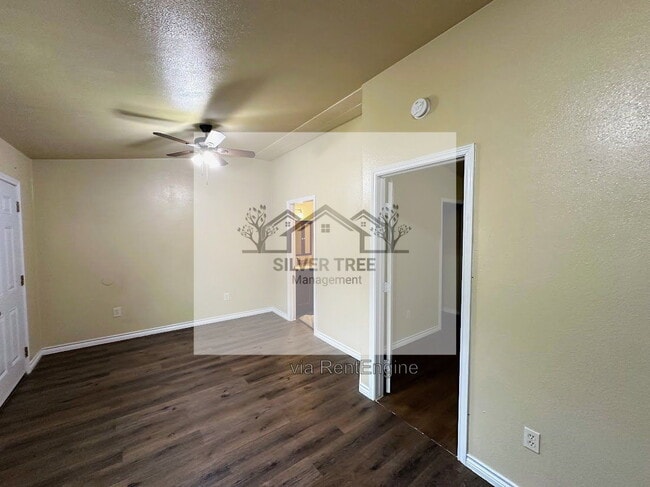Building Photo - 358 Brighton Oaks Dr