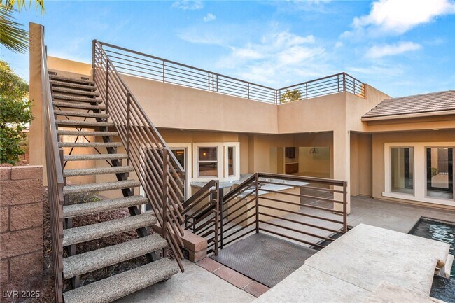 Building Photo - 540 Regents Gate Dr