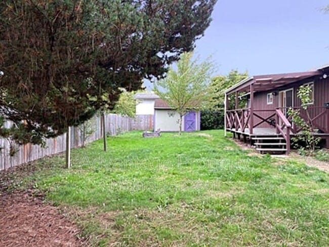 Building Photo - 1235 NW 27th St