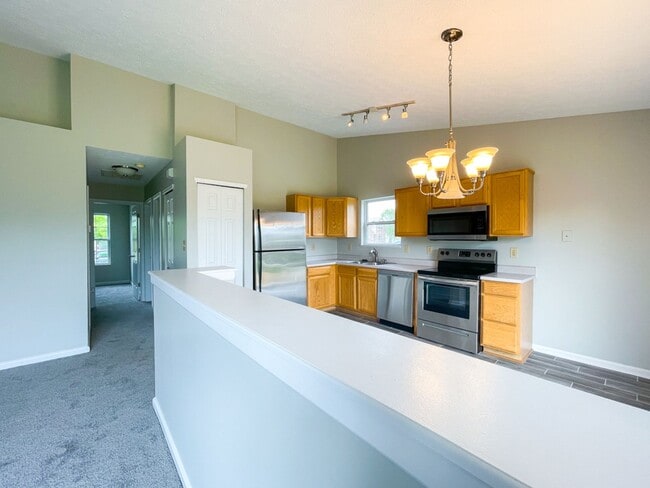 Building Photo - 4525 Golden Hinde Way