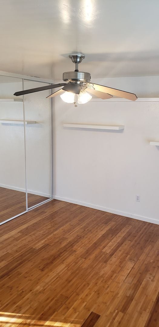 Building Photo - Duplex Townhome with Huge yard on Cul de S...