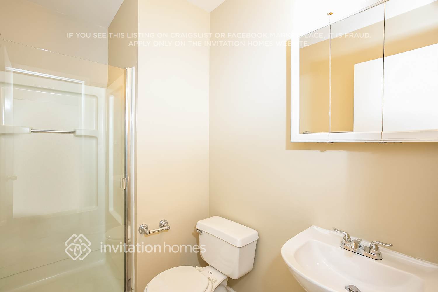 Building Photo - 484 Columbine Ln