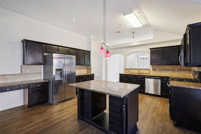 Building Photo - 728 Cardinal Dr