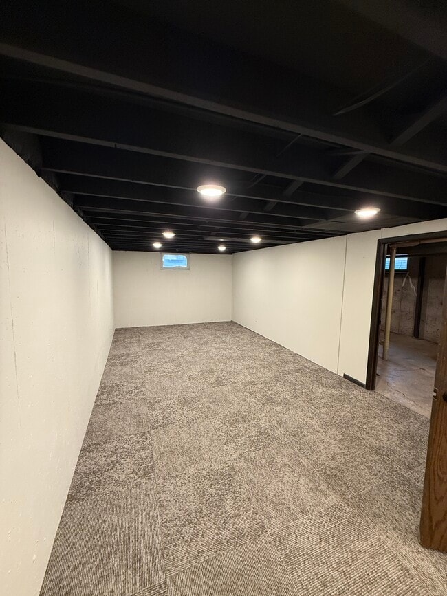 Building Photo - 822 29th St N