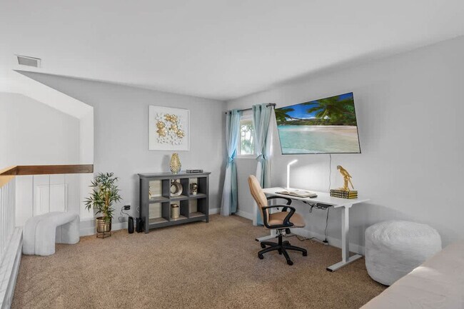 Building Photo - 9737 Benavente Pl