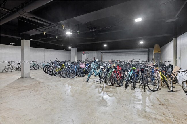 Building Photo - 1020 Meridian Ave