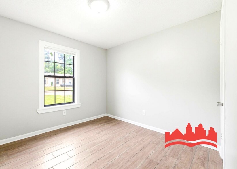 Building Photo - 5293 Beaverton Dr