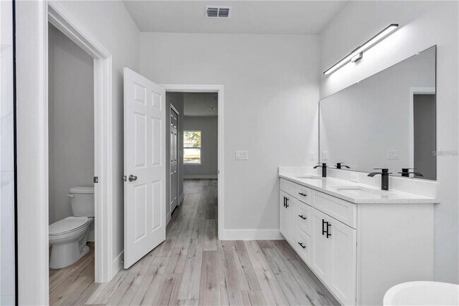 Building Photo - 3875 SW 169th Ln Rd