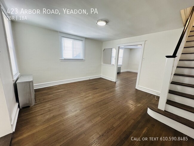 Building Photo - 423 Arbor Rd