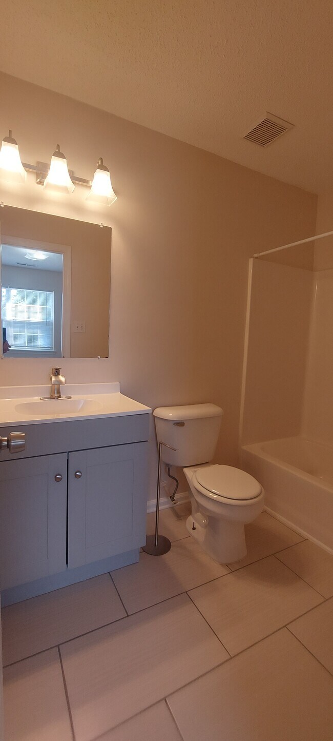 Bathroom 2 - 1102 Pueblo Dr