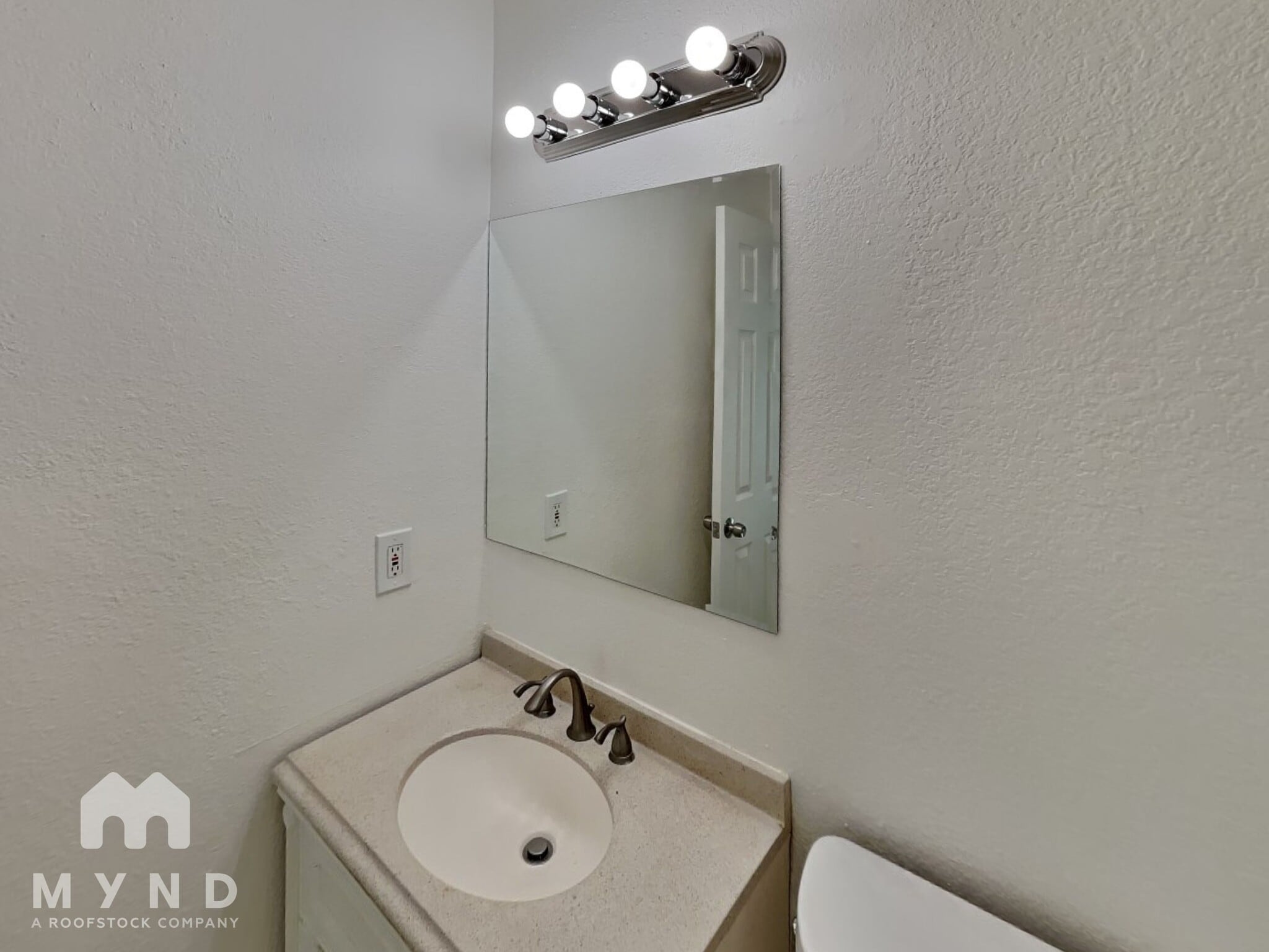 Building Photo - 6290 Bancroft Ave