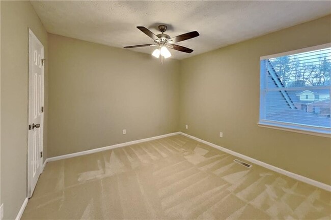 Building Photo - 2981 Sutton Glen