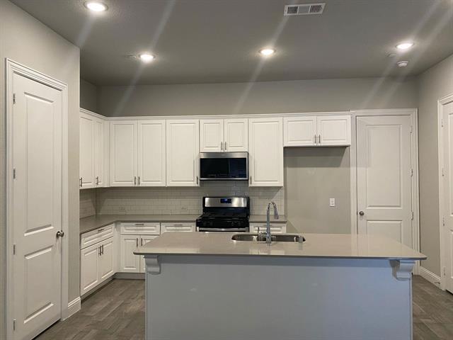 Building Photo - 4244 Wetstone Ln