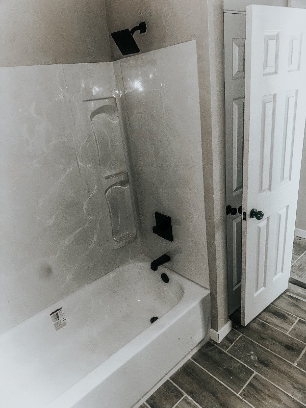 Building Photo - 701 S Broadway Ave