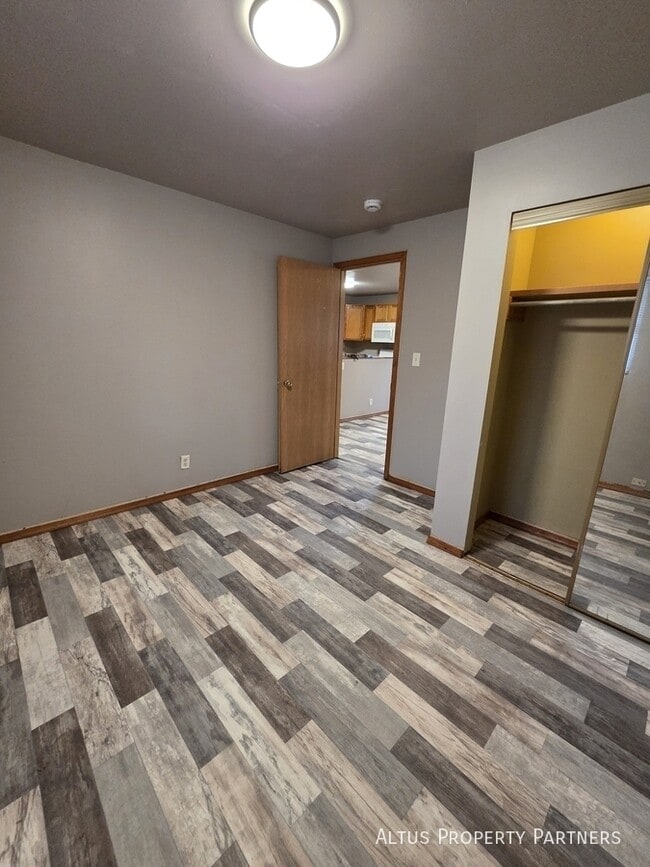 Building Photo - 926 Greenwood Ave