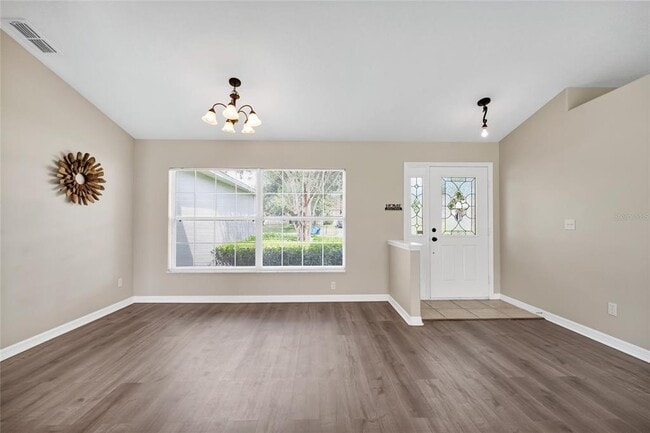 Building Photo - 514 Lake Sumner Dr