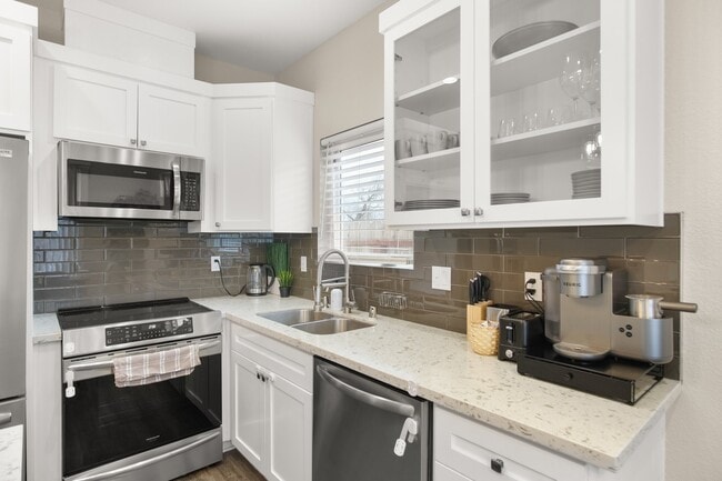 Building Photo - 2996 39th St