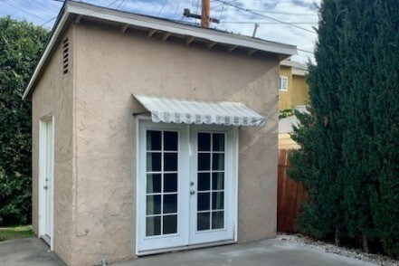 Detached studio/office - 926 N Maple St