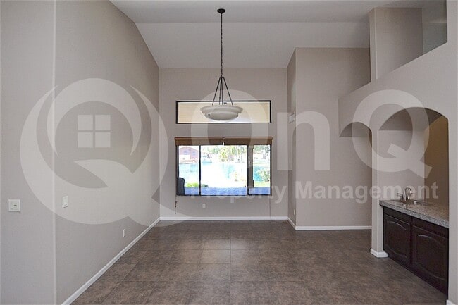 Building Photo - 510 S Lagoon Dr