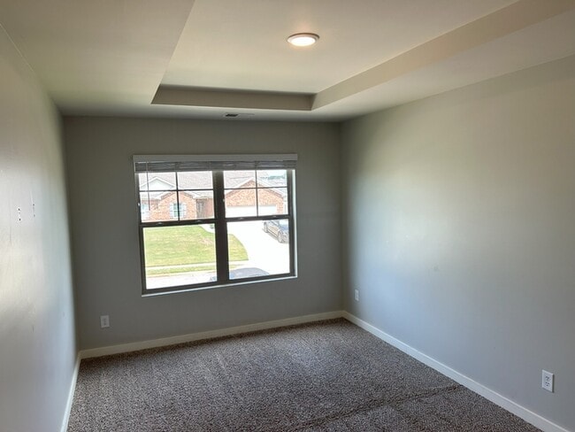 Building Photo - 26106 Valley Ridge Rd