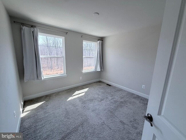 Building Photo - 10825 Foxtrot Cir