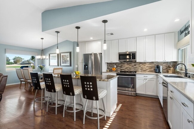 Building Photo - Welcome to this updated & spacious Golf Course Home in Leisure World a 45+ Active Adult Resort Co...