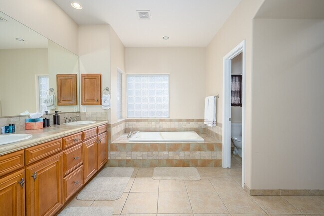 Building Photo - 39609 N 2nd Way