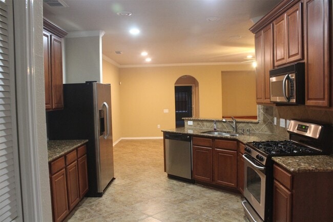 Building Photo - 111 W Kentwick Pl