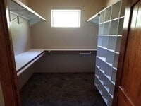 Building Photo - 860 Reynolds Ln