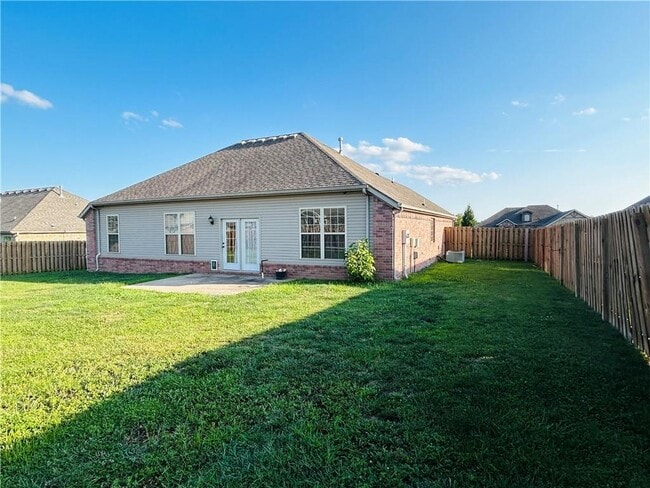 Building Photo - 471 Verona Way
